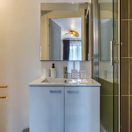 L'aurea Au Centre De